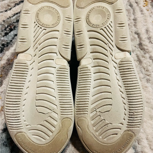 Nike Air Max Woman’s Sneakers in White and Mint - Picture 5 of 7